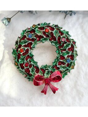 Wreath Shaped Enamel Christmas | Holiday Gold T 80's Vintage Brooch | Pin